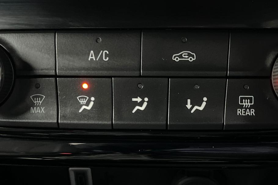 Used Vauxhall CORSA VN75BGK 33