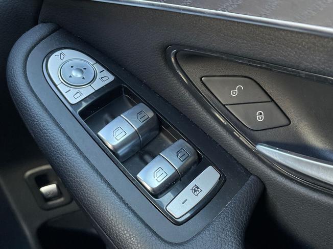 MERCEDES-BENZ Glc Photo 38