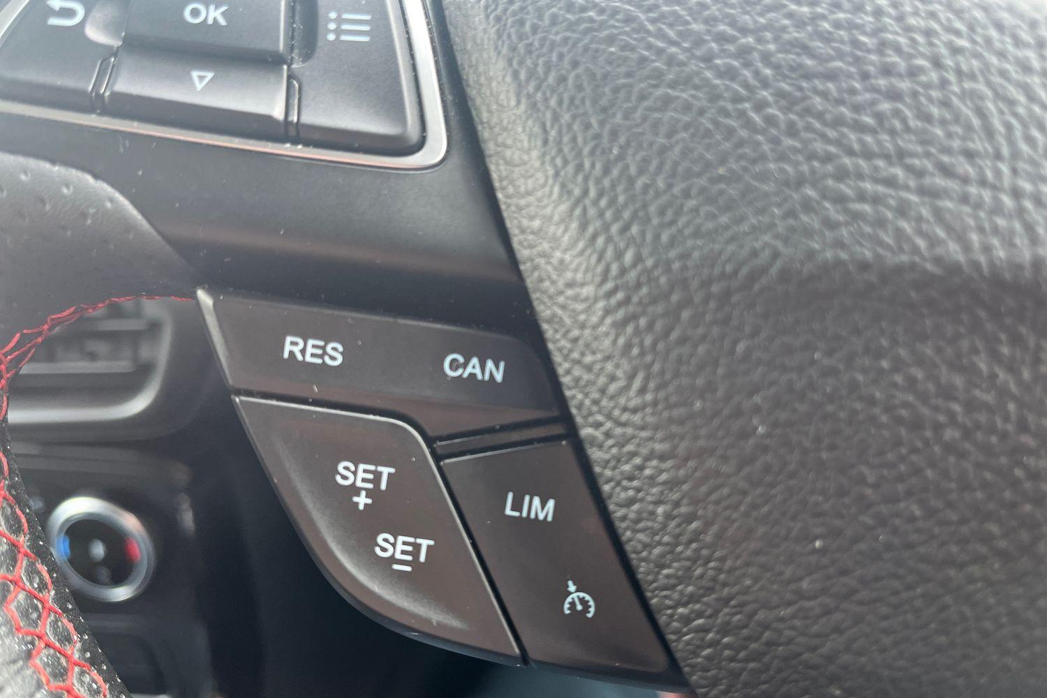 Ford ECOSPORT Photo 24