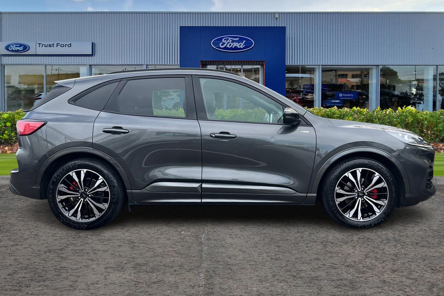Ford Kuga Photo 2