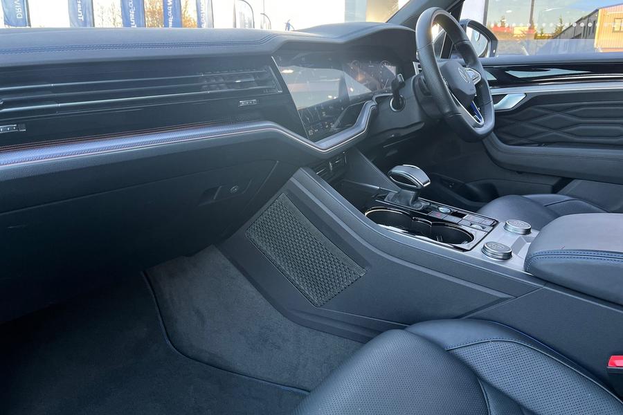 Volkswagen Touareg Photo autoimg-1f7e746ba793bd5598185c4cb80e67630c6c35ba.jpg