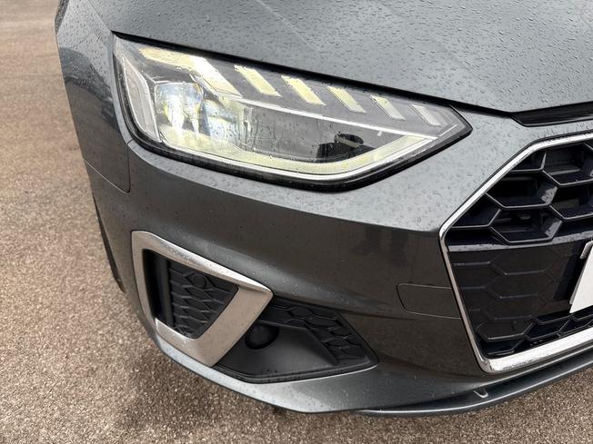 AUDI A4 Photo 30