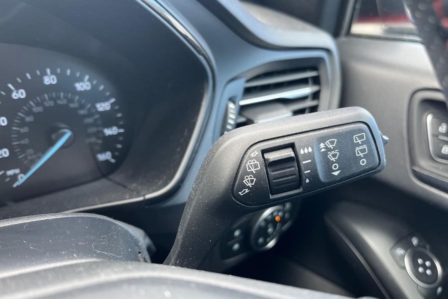 Ford FOCUS Photo autoimg-1f8173981fba2ea51df0526183e6d6b1f2255aed.jpg