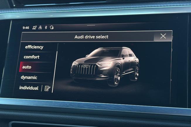 AUDI Q3 Photo 32