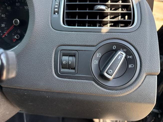 VOLKSWAGEN Polo Photo 25