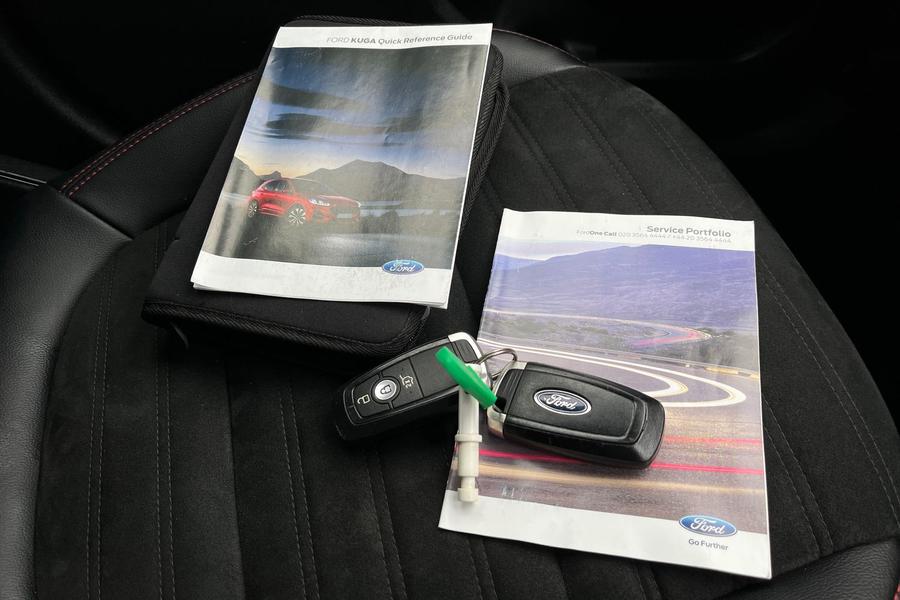 Ford KUGA Photo autoimg-1f8802fbb8d372cfaaf9d7589494af0fe48b5685.jpg