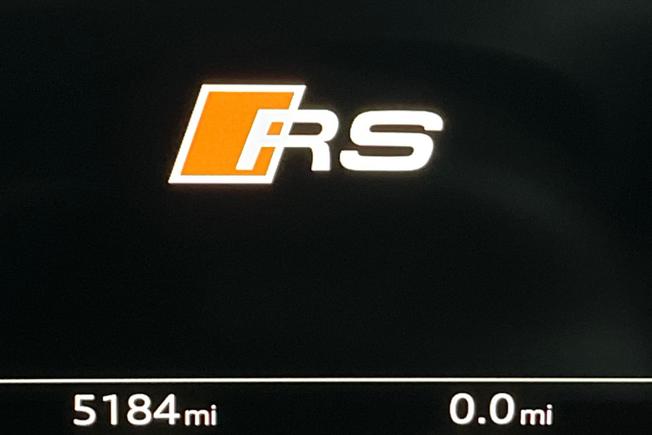 AUDI RS3 Photo 15