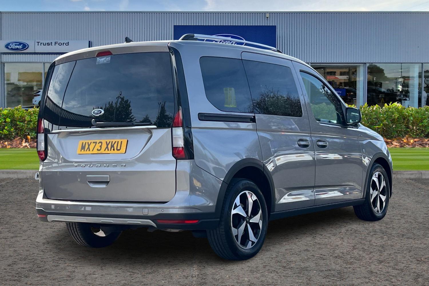 Ford TOURNEO CONNECT Photo 3