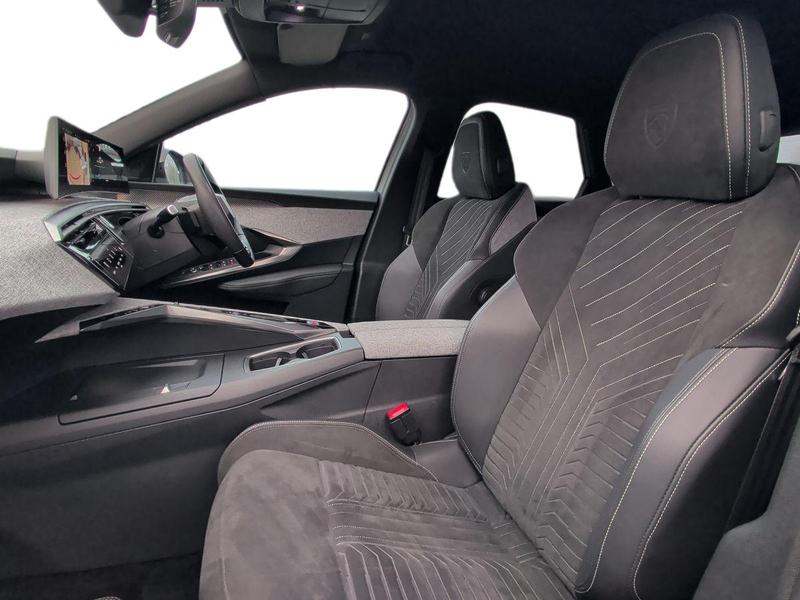 Used Peugeot E-3008 NV24VOB 17