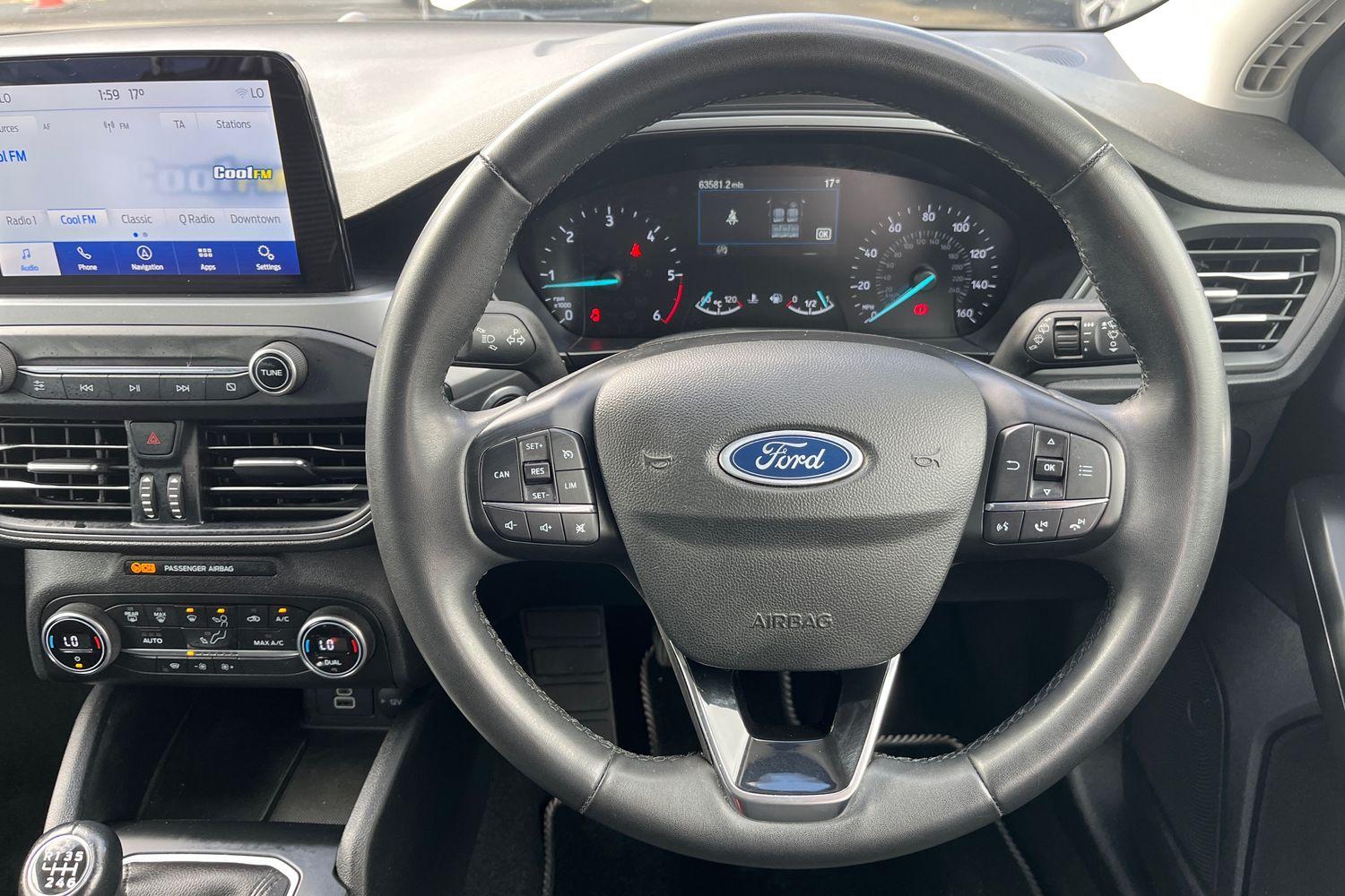 Ford FOCUS Photo 11