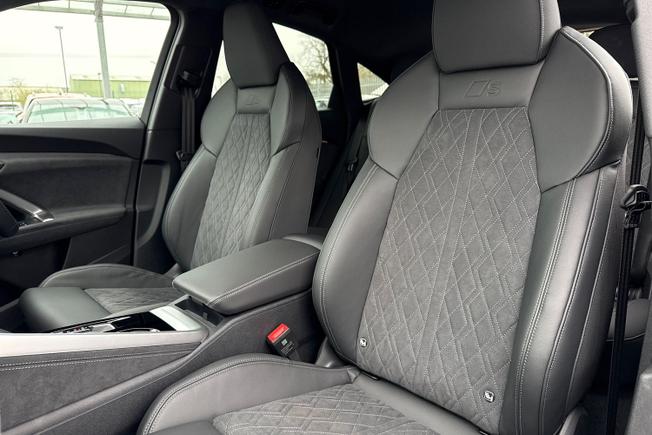 AUDI  Q5 Sportback Photo 28