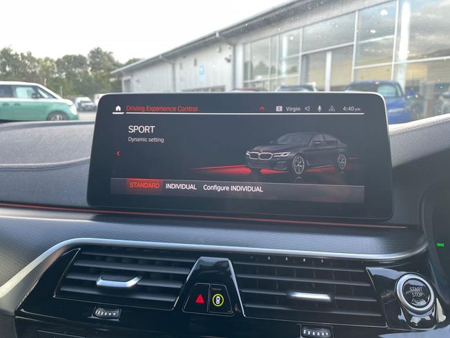BMW 5 Series Photo 26