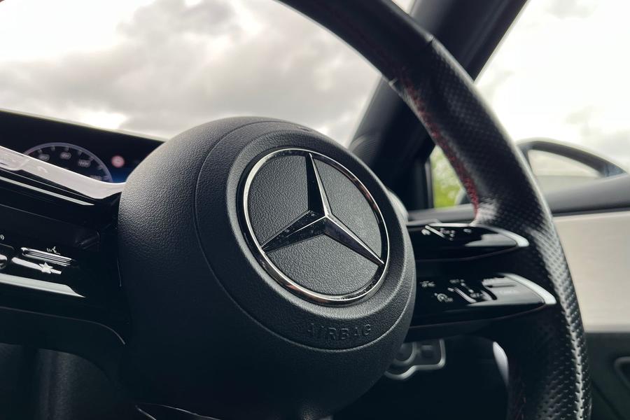 Mercedes-Benz A Class Photo autoimg-1f9da42524a746fad2094669b3af44f2722abd6a.jpg