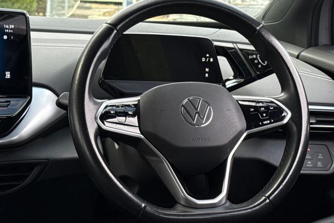 VOLKSWAGEN ID.4 Photo 42