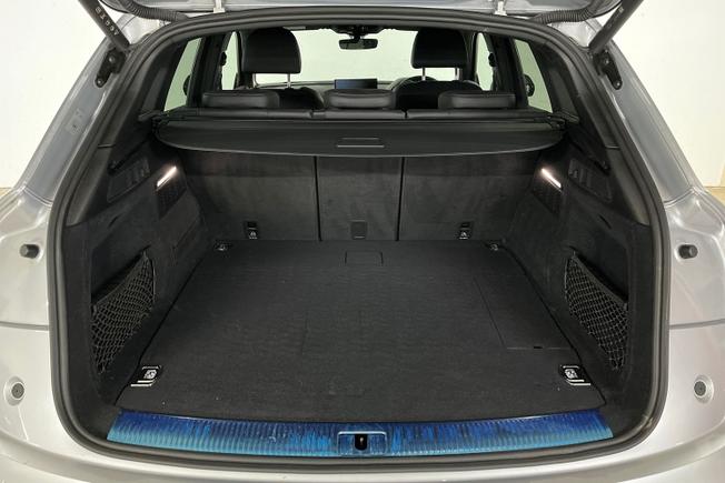 AUDI Q5 Photo 12