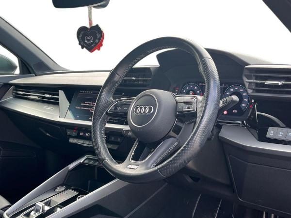 Audi A3 Photo autoimg-1fabb03916c97947cc2974e5ccf778c0c55aaf39.jpg