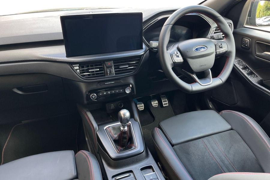 Ford KUGA Photo autoimg-1fade0463cd4e009b81a133fe88e86a125980bae.jpg