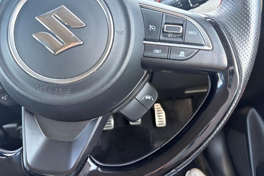Suzuki SWIFT Photo autoimg-1fb0361b14c0aae5ee1630d89bb0669bd673d5c3.jpg