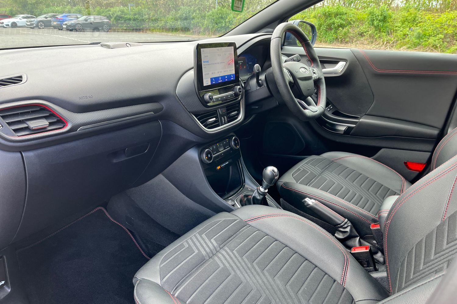 Ford PUMA Photo 17