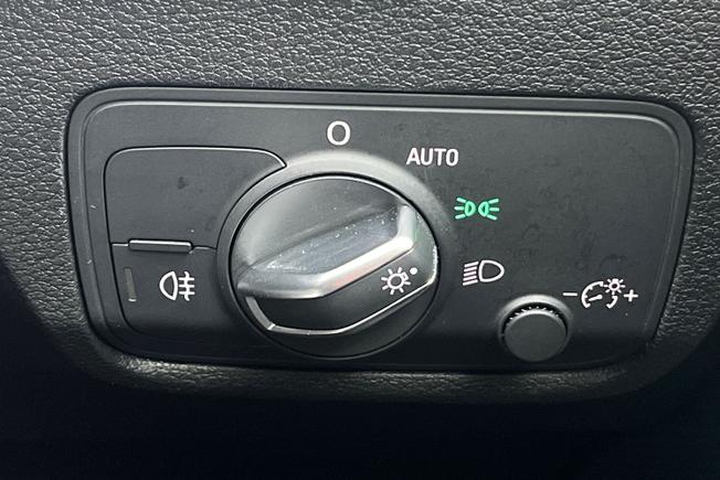AUDI Q2 Photo 32