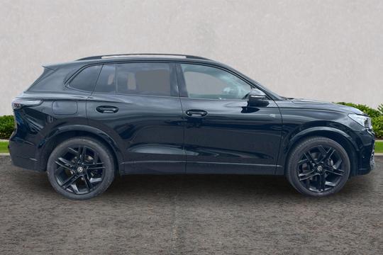 Volkswagen Tiguan Photo autoimg-1fb51cef8156d2c266a7bfa976190840d3312ded.jpg
