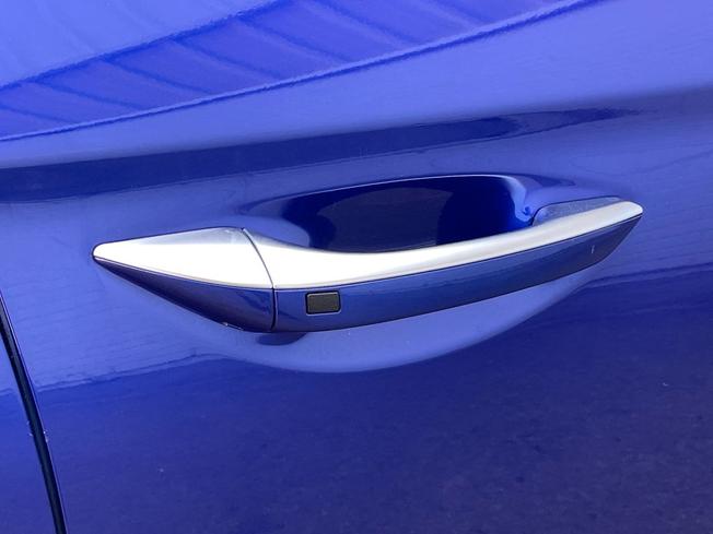 HYUNDAI Ioniq Photo 24
