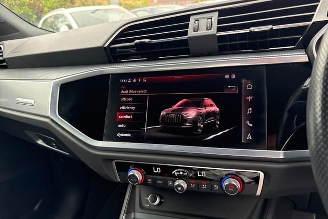 Audi Q3 Photo 45