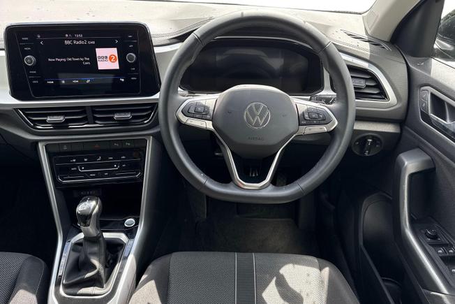 VOLKSWAGEN T-Roc Photo 11