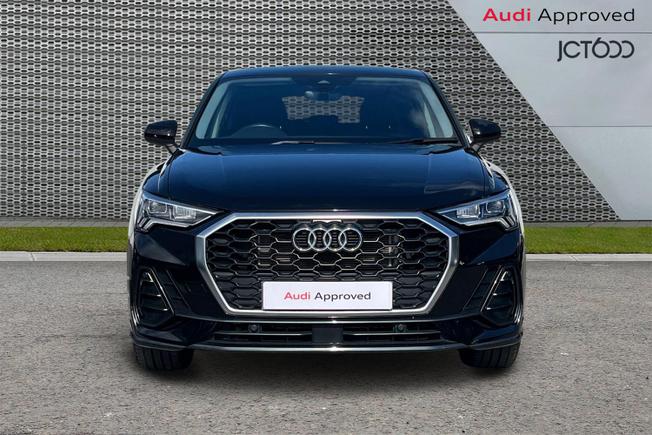 AUDI Q3 Photo 8