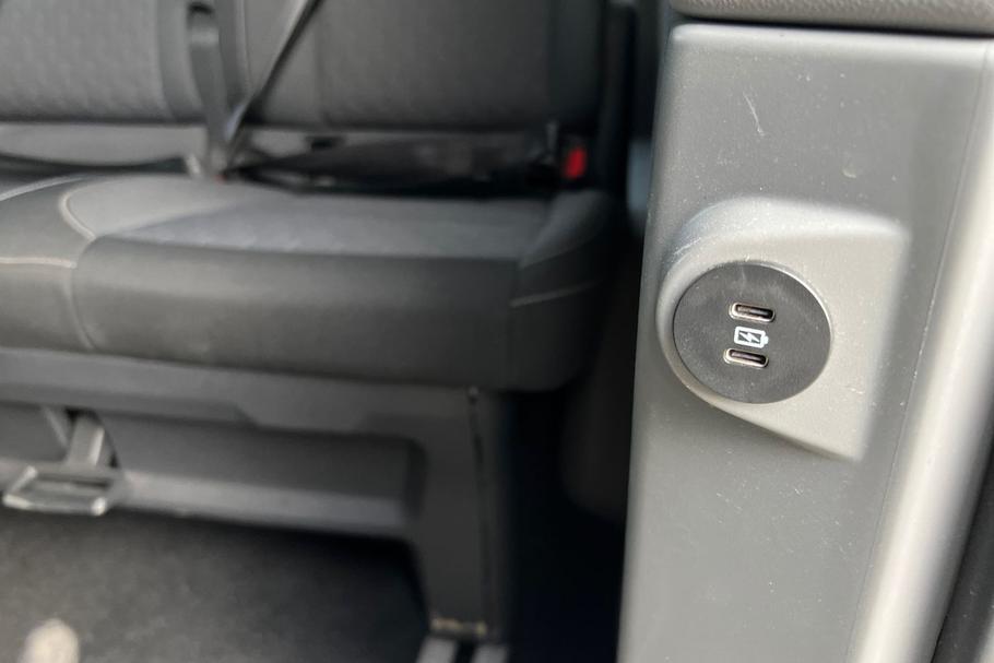 Used Ford TOURNEO CUSTOM RX25CLV 37