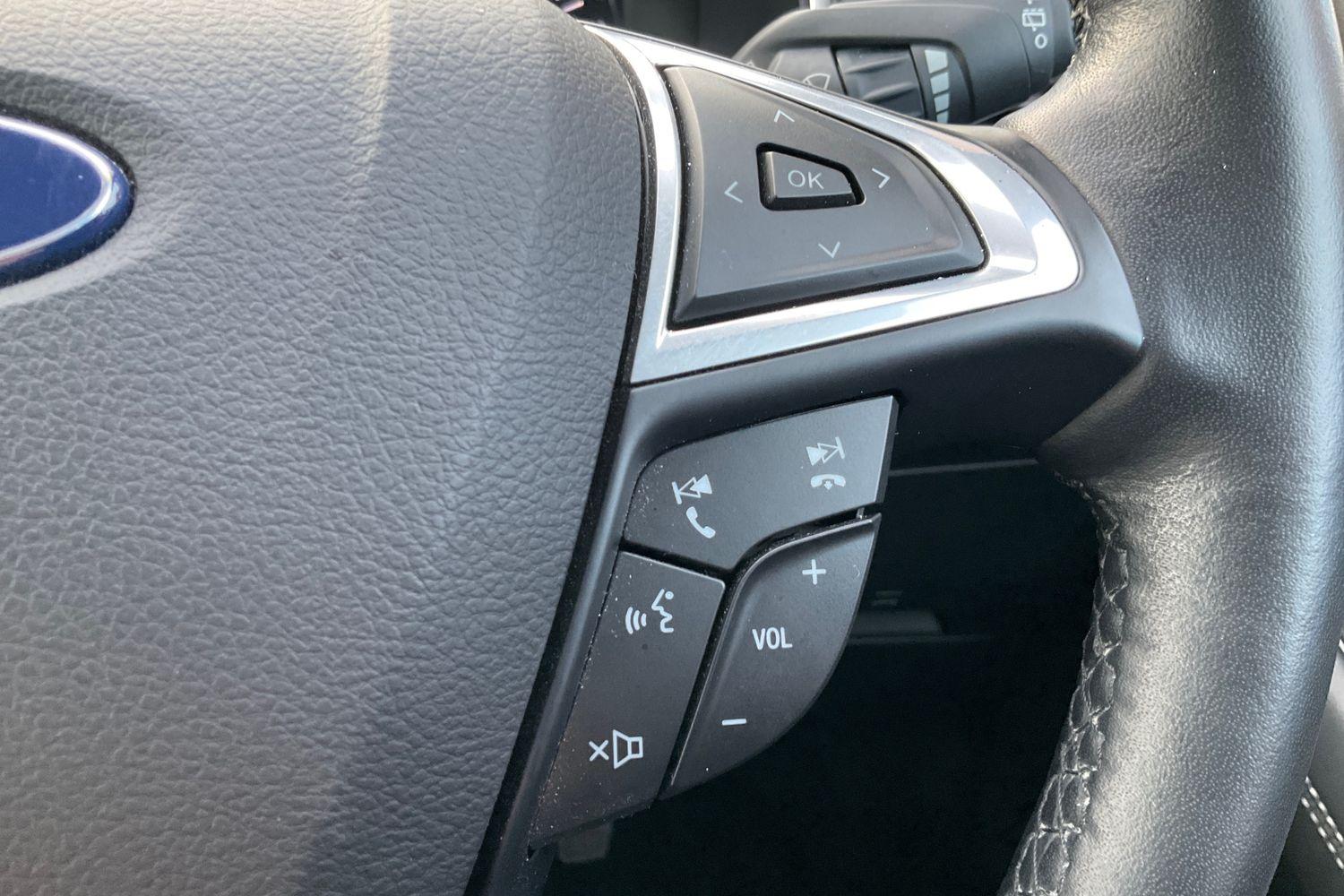 Ford S-MAX Photo 31
