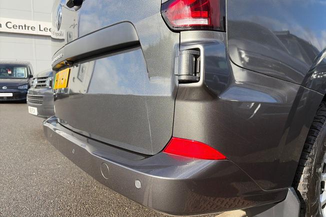 VOLKSWAGEN Transporter Photo 21