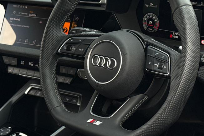 AUDI A3 Photo 39