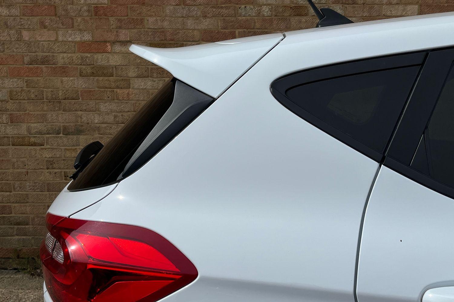 Ford FIESTA Photo 35