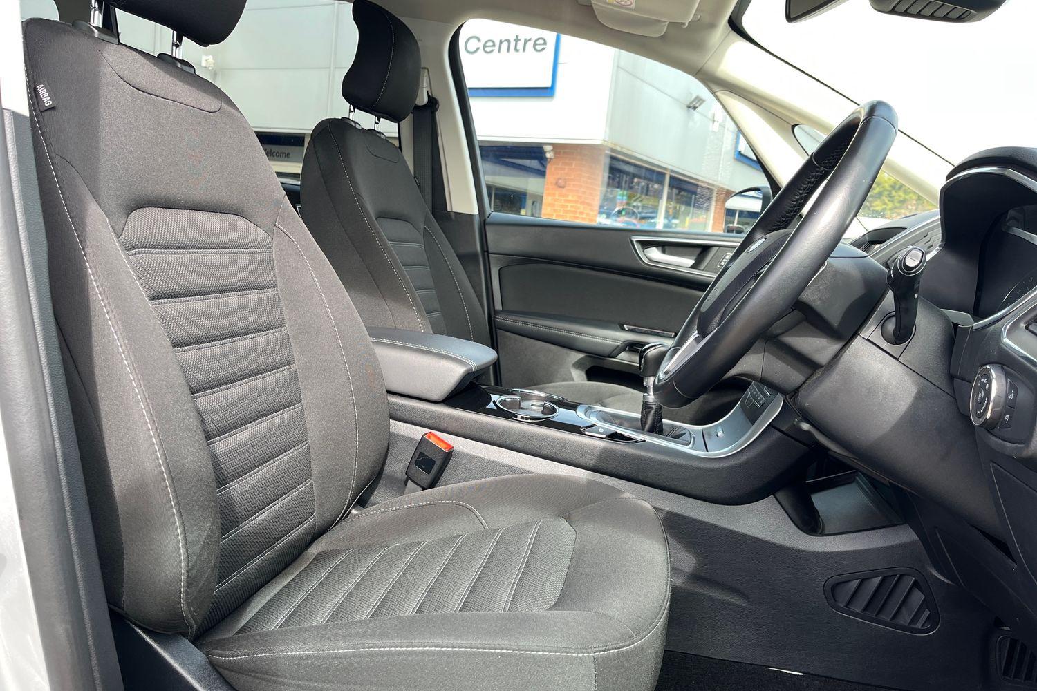 Ford GALAXY Photo 16