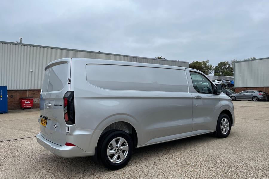 Ford TRANSIT CUSTOM Photo autoimg-1fd13f9fc9dada5d4c8e3c2645b3b0c49e033571.jpg