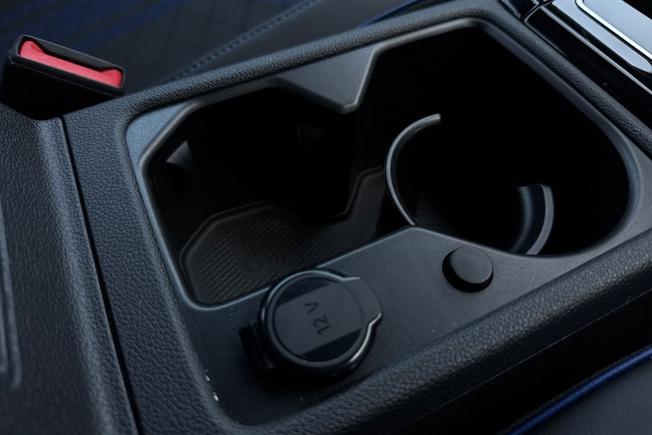 VOLKSWAGEN Golf Photo 26