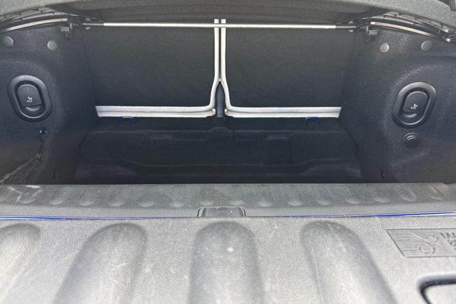 MINI Convertible Photo 12