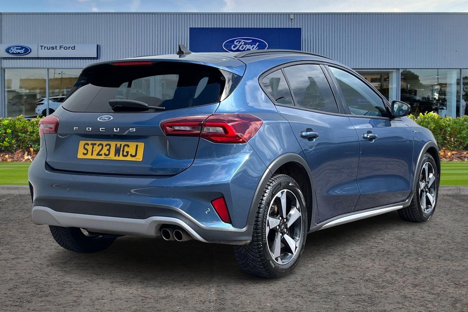 Ford Focus Photo 3