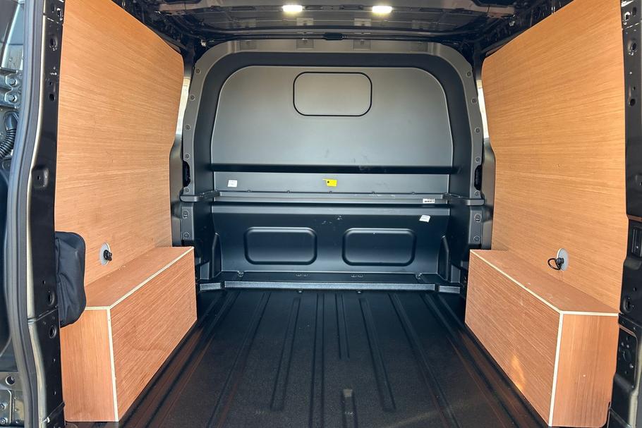 Used Ford TRANSIT CUSTOM 5