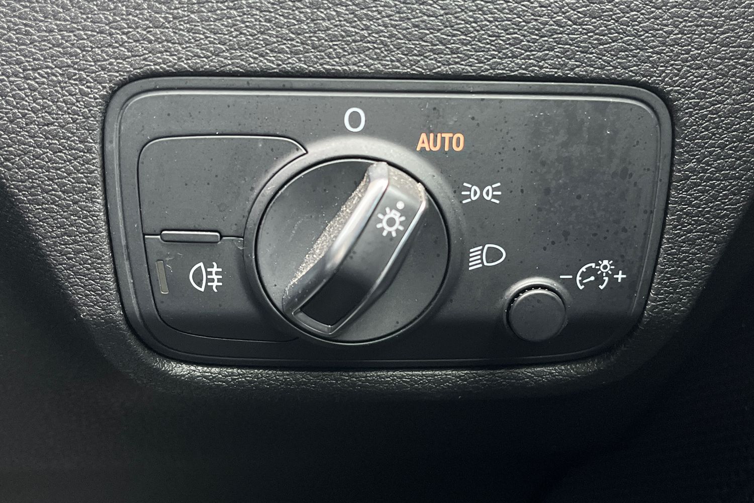 Audi Q2 Photo 30
