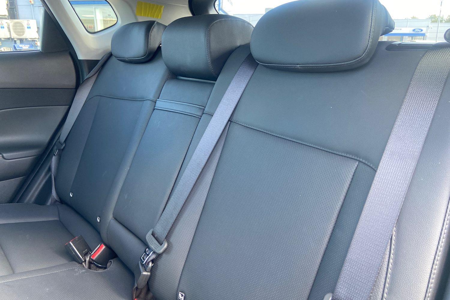 Hyundai KONA Photo 19