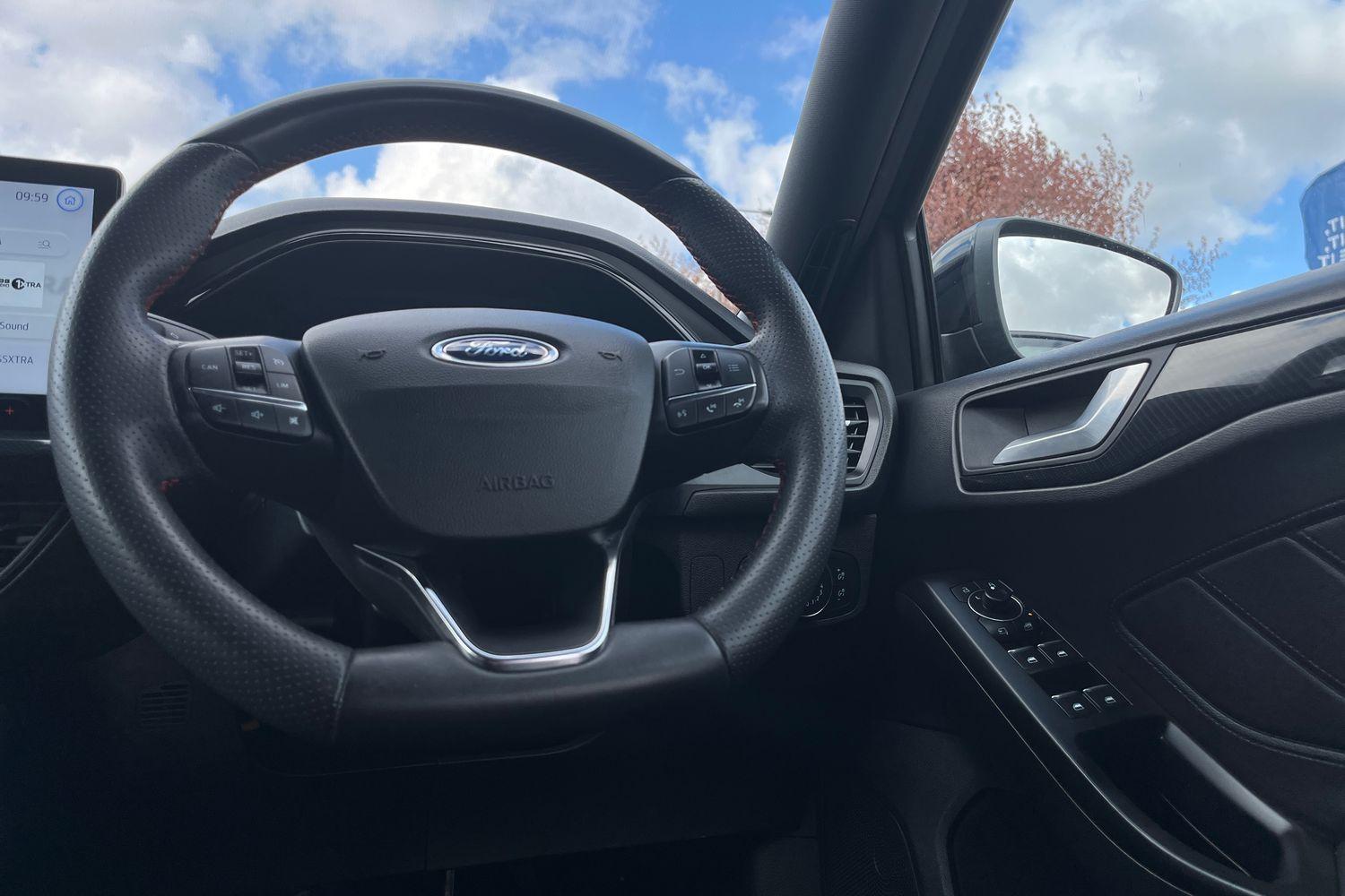 Ford FOCUS Photo 11