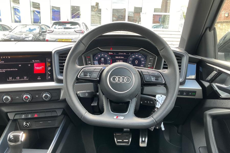 Audi A1 Photo autoimg-1fdd5c563e3c2762f45d8d05269f1d8684f3c383.jpg