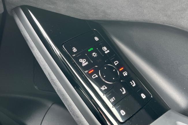 Audi Q6 Photo 30