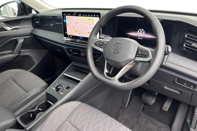 VOLKSWAGEN Tiguan Photo 6