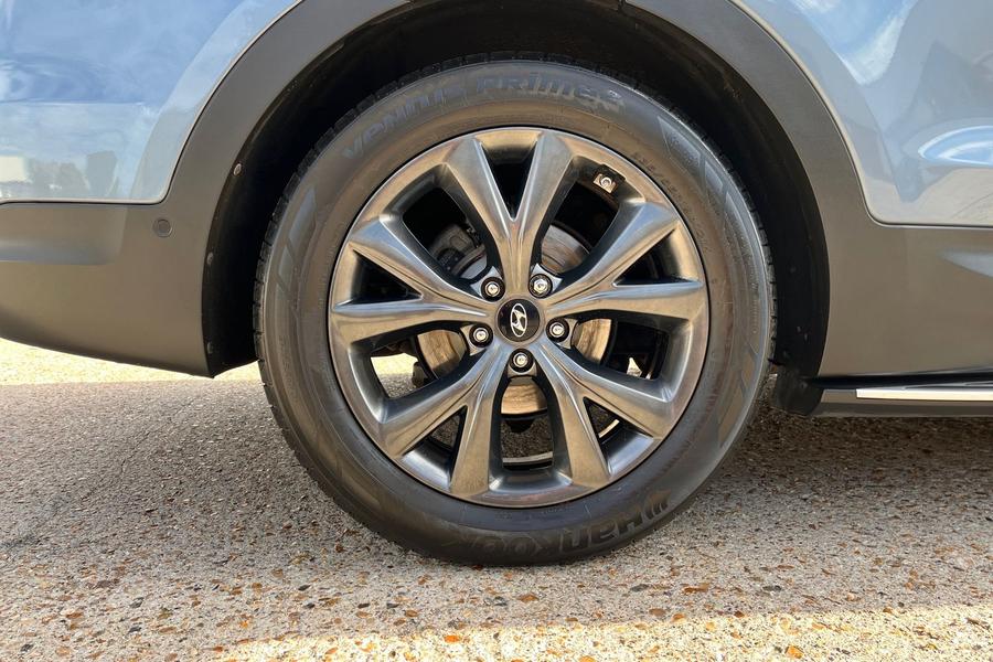 Hyundai Santa Fe Photo autoimg-1fe9cc1dea7c5cc23bb6bf62d8609a60d9616a91.jpg