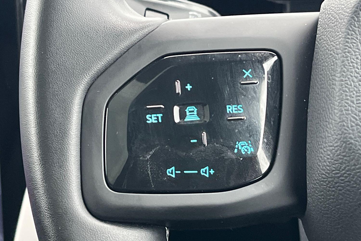 Ford Explorer Photo 23