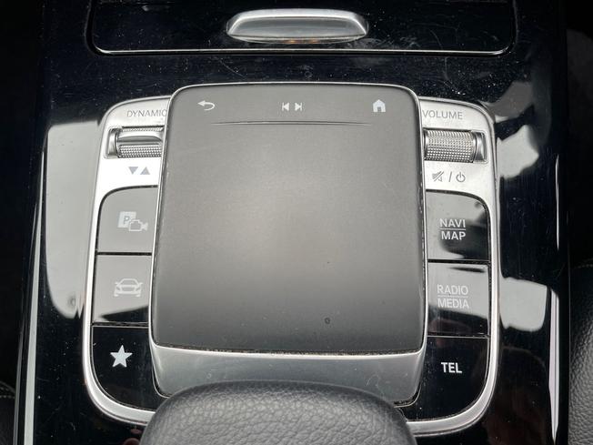 MERCEDES-BENZ A Class Photo 30