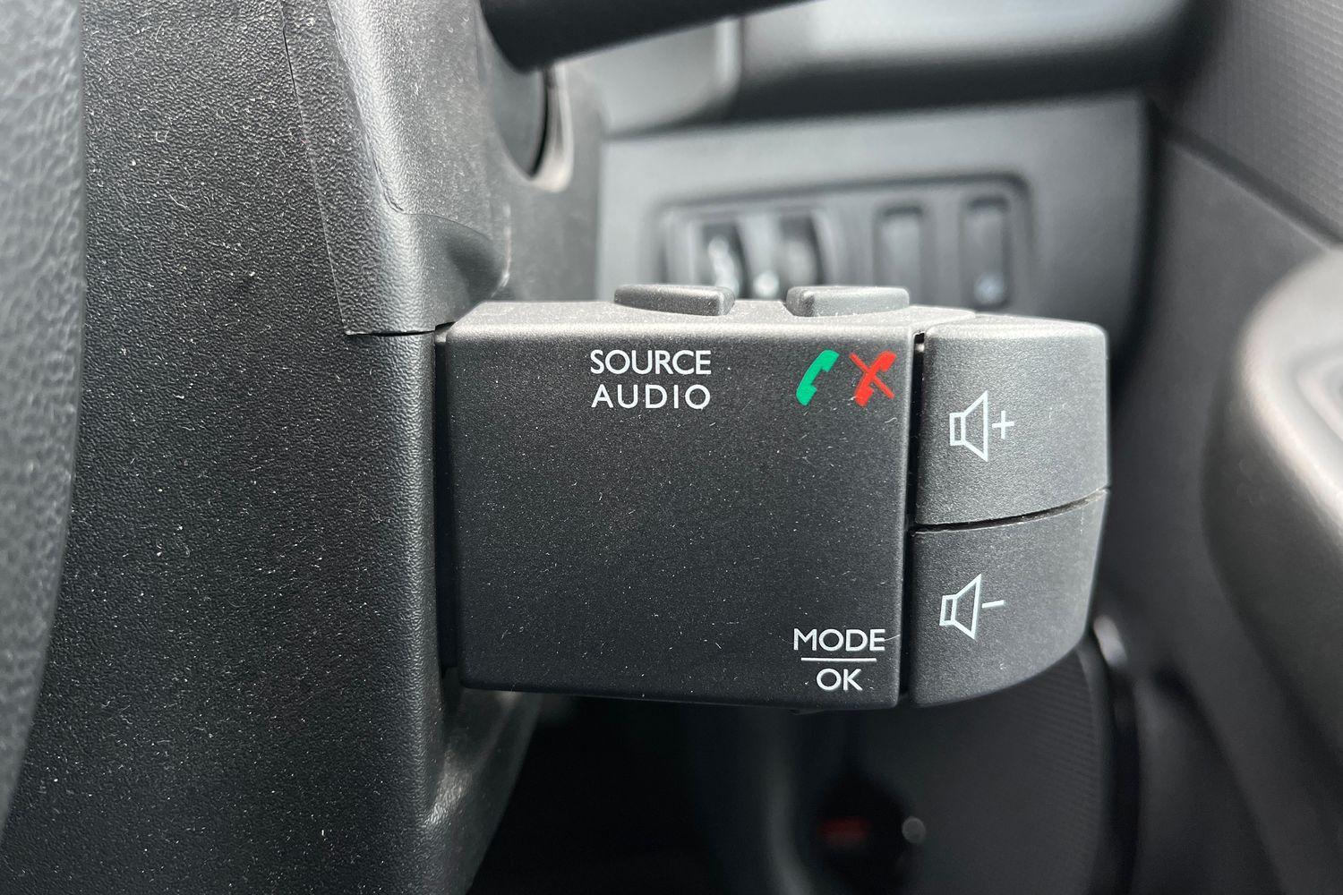 Renault CLIO Photo 38